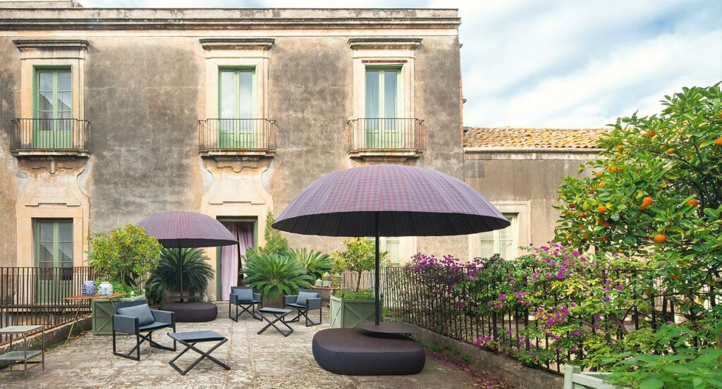I migliori ombrelloni da giardino di design ville e giardini for Design giardini