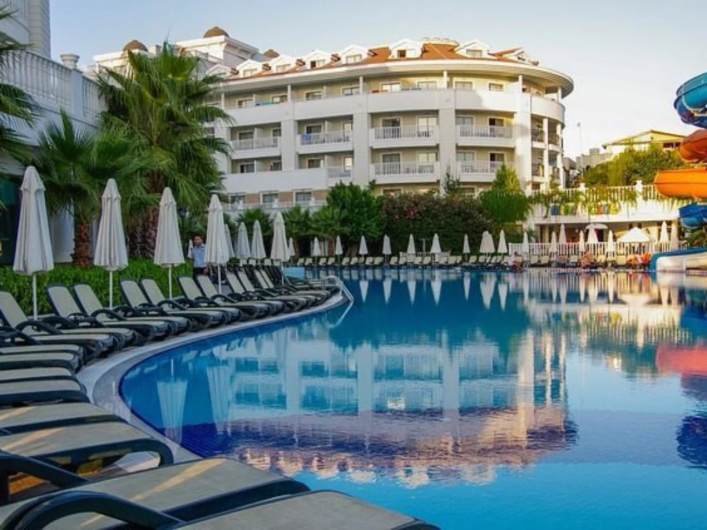 I migliori hotel con piscina a Rimini