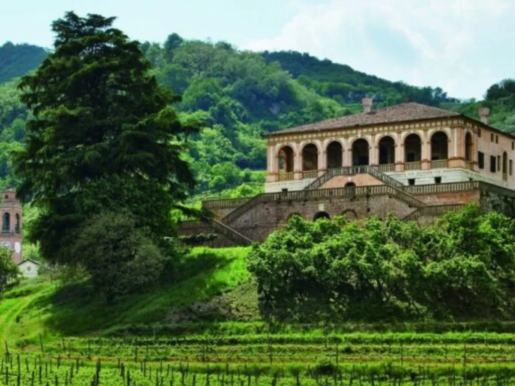 Parchi Letterari: Villa dei Vescovi amata da Dino Buzzati