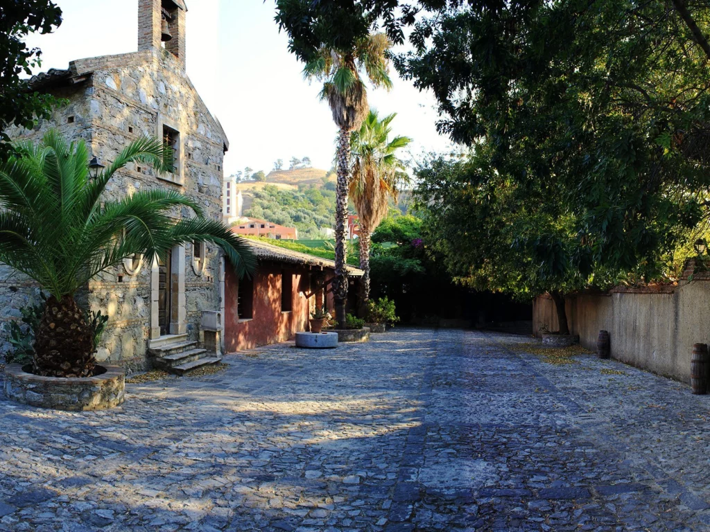 La chiesetta di Villa Cianciafara