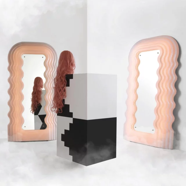 Il design italiano si colora di rosa con Ultrafragola di Ettore Sottsass (Ph. by janerichardsinteriors.com)