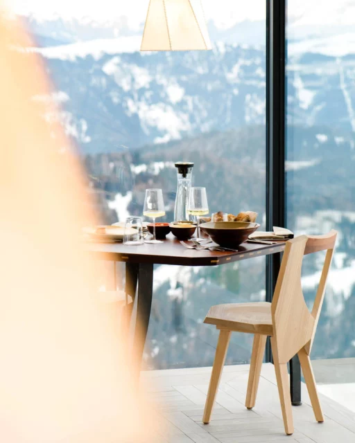 Pranzo con vista Dolomiti da AlpINN, il ristorante stellato del Lumen