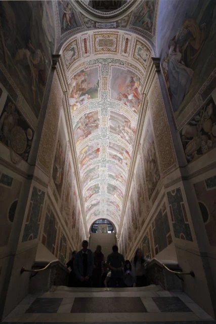 iGuzzini valorizza il Santuario Pontificio della Scala Santa con una nuova illuminazione