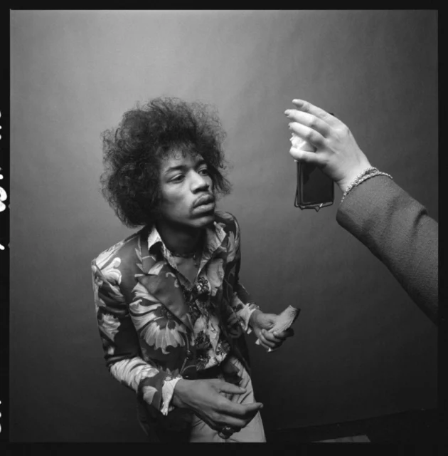 Jimi Hendrix, simbolo della musica psichedelica degli anni â60 e performer del Festival di Woodstock Â© Donald Silverstein