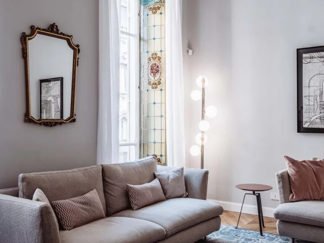 Progetto d'interni minimal soft a Torino. I divani del soggiorno