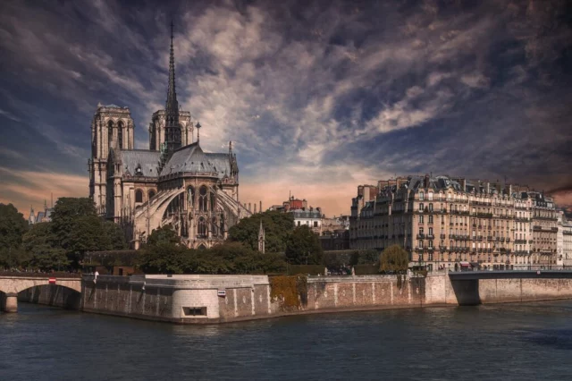 cattedrale Notre Dame parigi