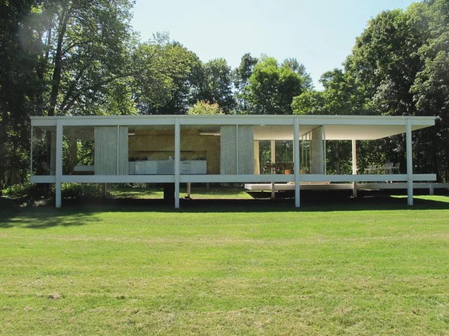 Farnsworth house VilleGiardini stileitaliano villegiardini.it