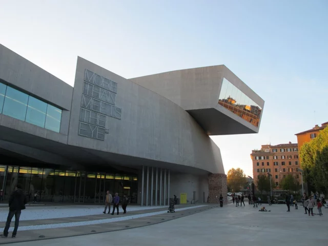 MAXXI di Roma VilleGiardini stileitaliano villegiardini.it