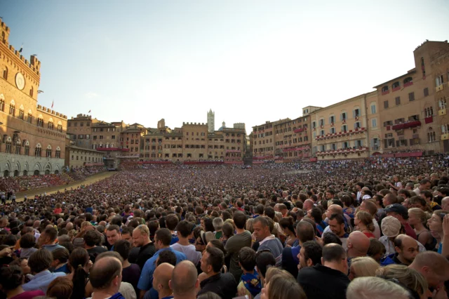 Piazza del Campo palio di siena