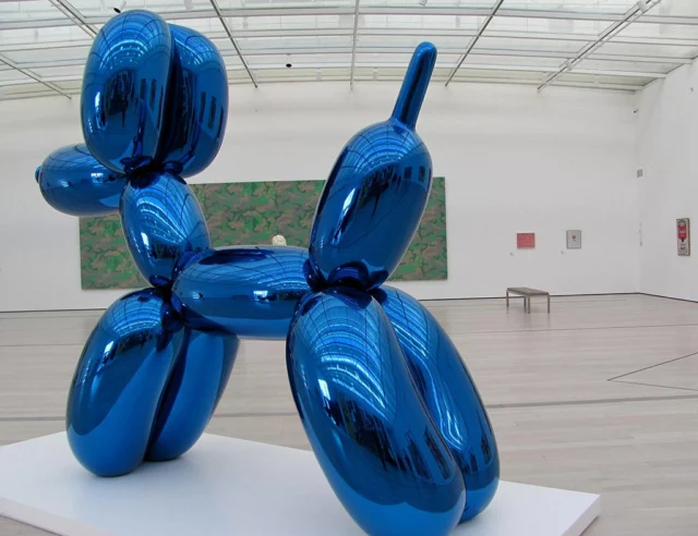 Balloon Dog Blue di Jeff Koons VilleGiardini stileitaliano villegiardini.it